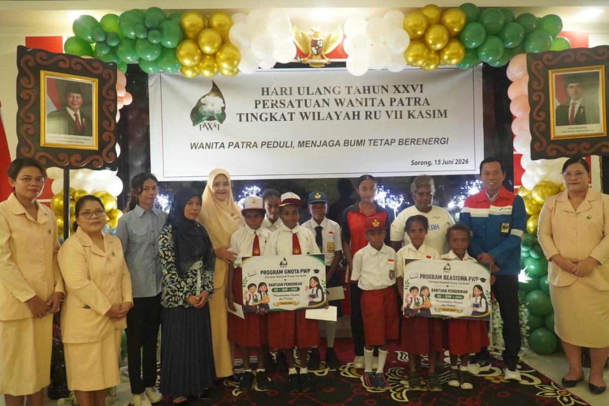 HUT Ke-26, PWP RU VII Kasim Salurkan Beasiswa dan Jalankan Program Orang Tua Asuh