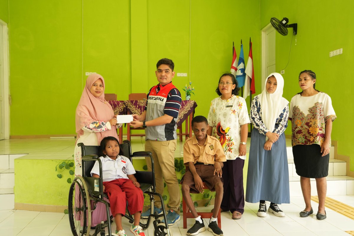 Pertamina Berkah, Kilang Kasim Berbagi Bersama Murid SLB Kota Sorong