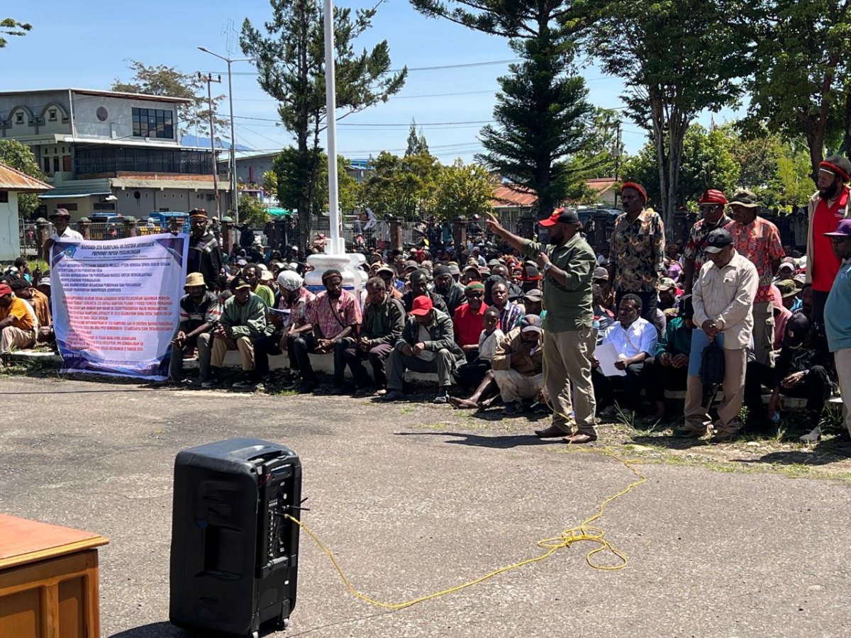 328 Kepala Kampung Jayawijaya Tuntut Pengaktifan Kembali, Serahkan Pernyataan Sikap ke DPR