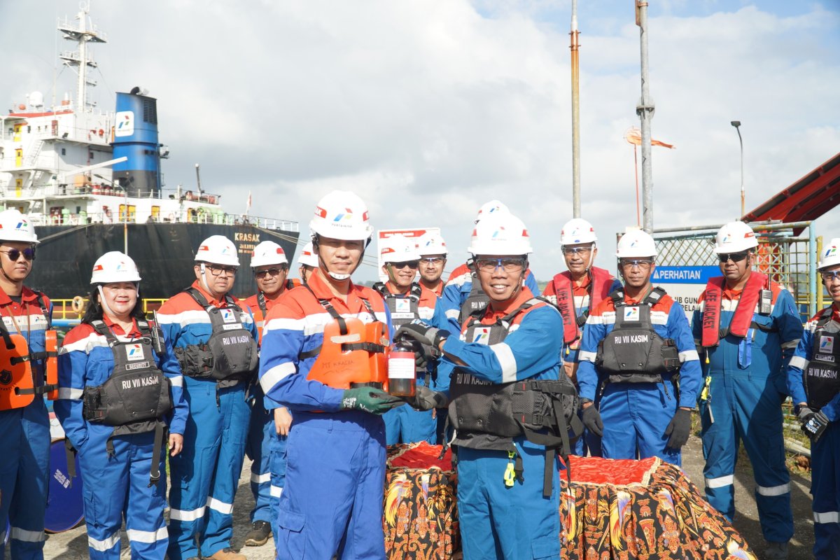 Kilang Kasim Lakukan Lifting Perdana Biosolar B50, Salurkan 4.600 Kiloliter ke MT Krasak