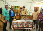 Wujudkan Tiga Tungku, Gubernur John Tabo Salurkan Dana Hibah untuk Pembangunan 3 Gereja