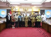 Rakor Perdana KP2OKP, Mendagri Tekankan Sinkronisasi dalam Percepatan Pembangunan Papua