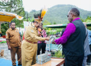 Gubernur John Tabo Membuka Konferensi GIDI Bogo ke-VII, Sumbang Rp500 Juta