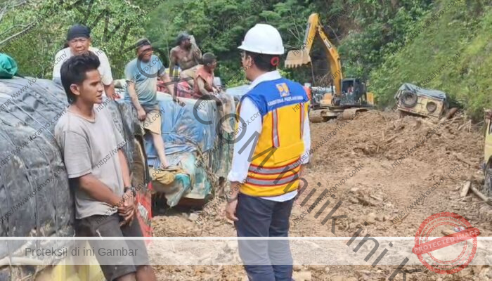 103 Kendaraan Terjebak Longsor di Trans Papua Jayapura–Wamena, 93 Dievakuasi