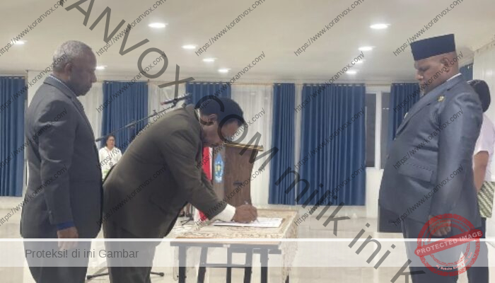 Bupati Jayawijaya Lantik Dua Kepala Dinas Definitif, Perkuat Kinerja PU dan Koperasi UMKM